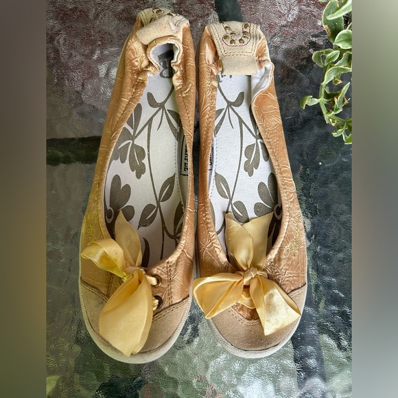 Replay | NWOT yellow suede with lace ballerina flats | size 6 - Picture 2 of 11